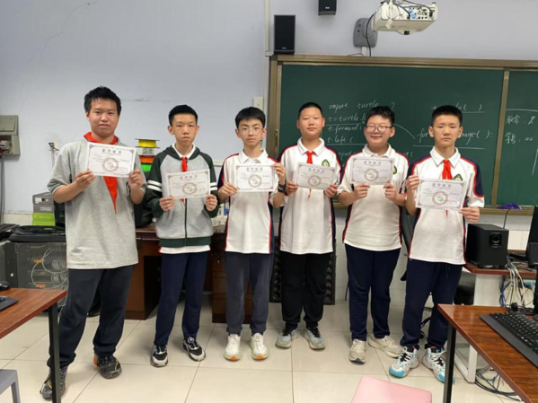 青春热浪 社团绽放 (15) 青春热浪 社团绽放 (15)